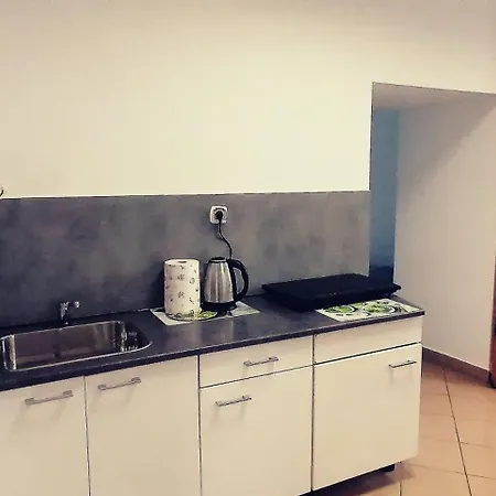 Strefa Zen Pokoje Z Klimatem Przy Parku - Studio 2